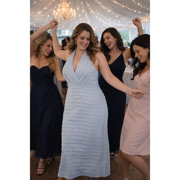 Tadashi Shoji Silver Bandage Cocktail Dress Halter V-Neck Layered Pintuck Size L - Picture 2 of 8